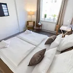 3 Fuer 6 Gaeste List Nahe Messe Διαμέρισμα *