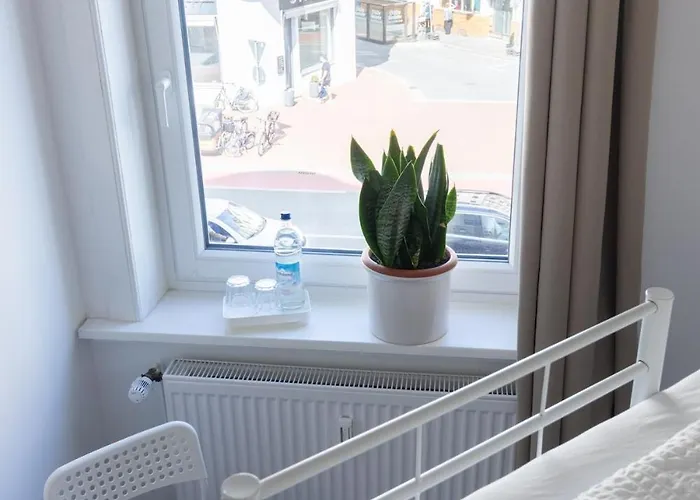 Apartment 81qm Fuer 6 Gaeste - 3 List Nahe Messe & Zentrum
