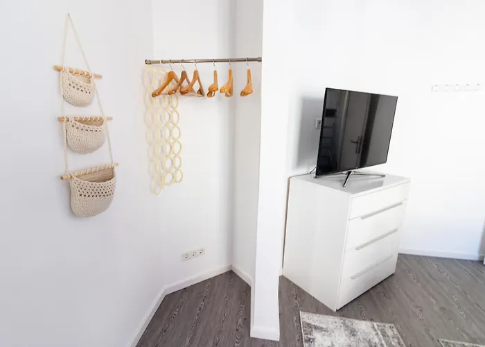 81qm Fuer 6 Gaeste - 3 List Nahe Messe & Zentrum